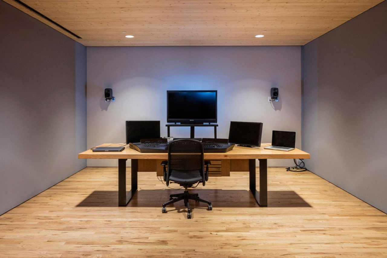 Solid Wood Desks & Custom Home Office Desks